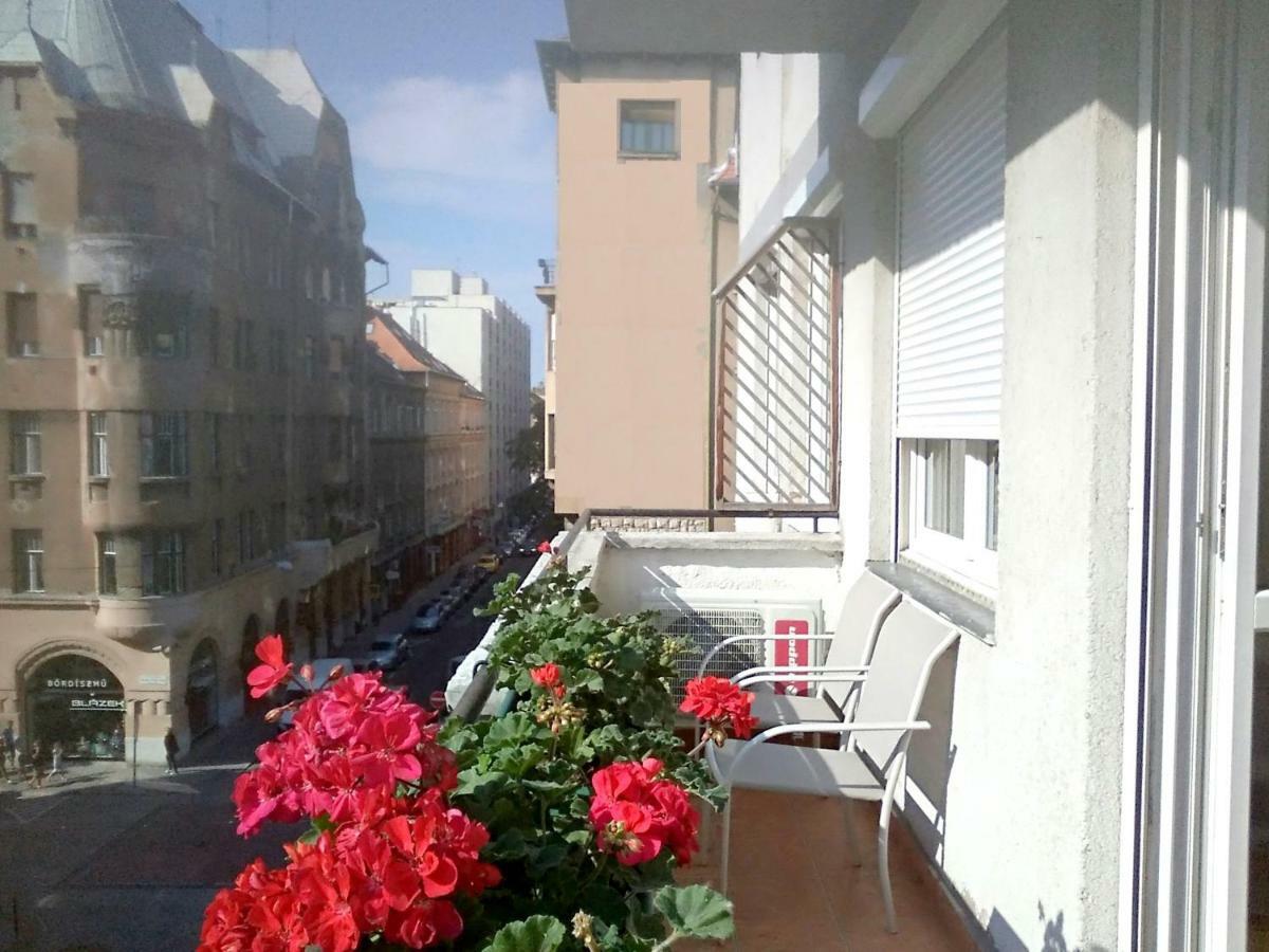 Andrew'S Residence Budapest Luaran gambar